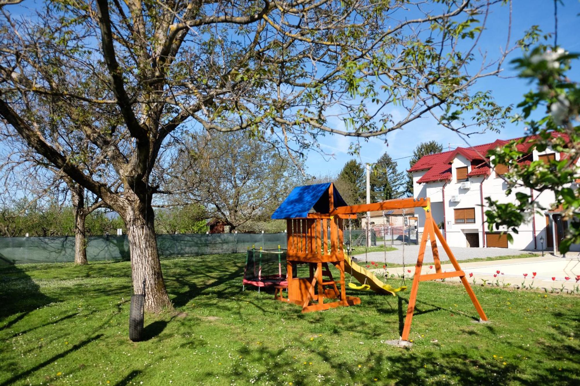 Sljivik Stari Holiday home *
